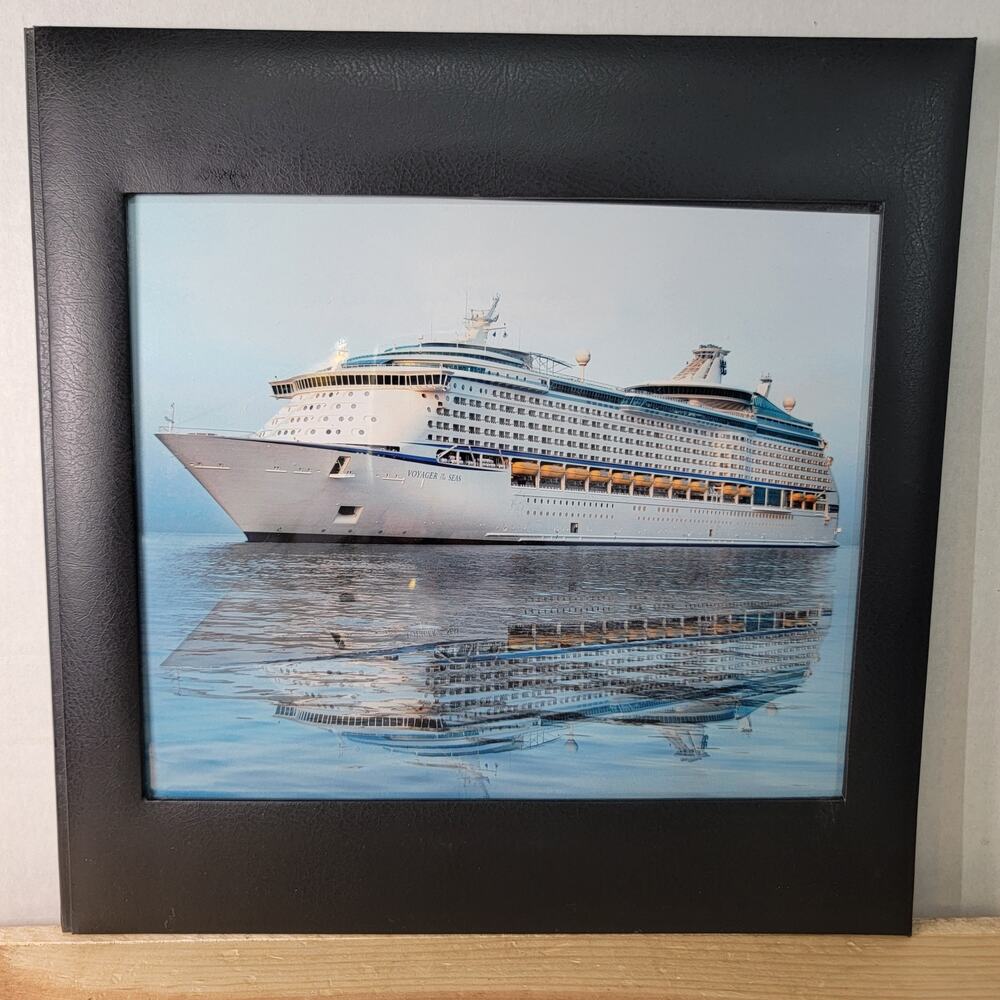 Royal Caribbean Voyager Of The Seas 8X10 Window Folio
